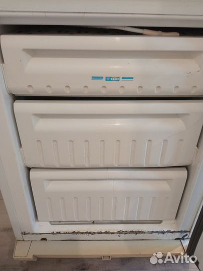 Холодильник б/у stinol