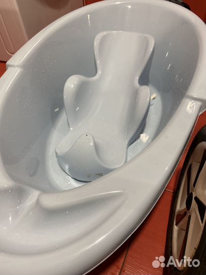 Ванночка для купания новорожденного