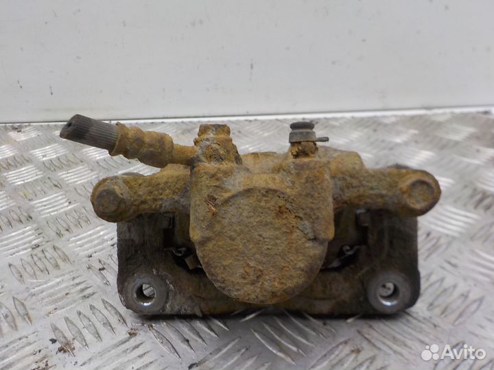 Суппорт тормозной задний левый Hyundai Genesis 200