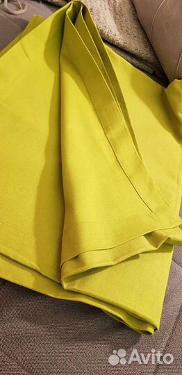 Скатерть зеленая размер 1.35*1.76