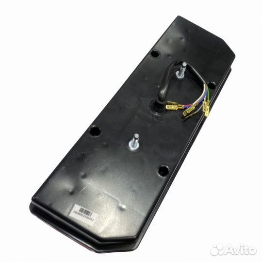 Фонарь задний левый многосекционный прямоугольный