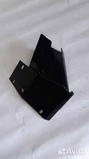 501245 Защита левая Герингоф Geringoff