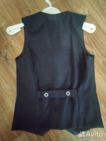 Жилет школьный