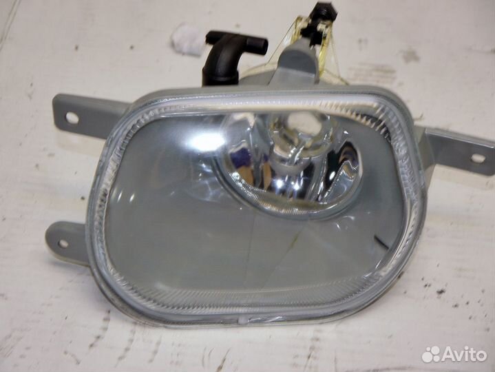 Фара противотуманная правая Вольво