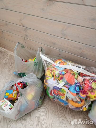 Детские игрушки от 0 до 2 лет