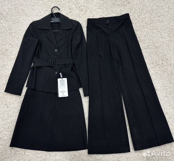 Брючный костюм детский тройка