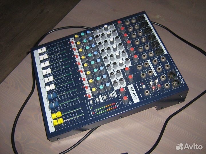 Микшерный пульт Soundcraft EPM6