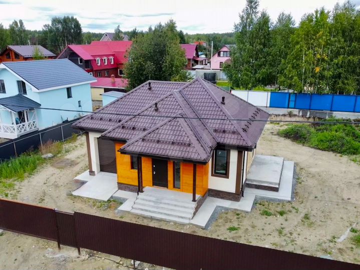 Дом 68,7 м² на участке 6 сот.