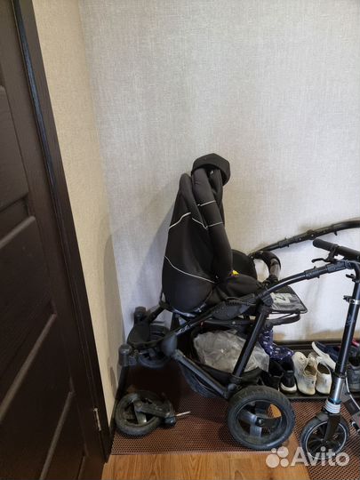 Отдам даром коляску на запчасти