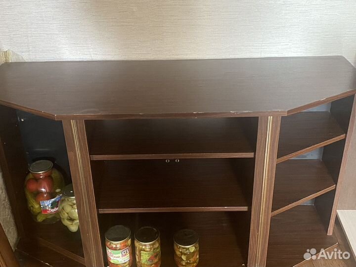 Тумбочка под телевизор