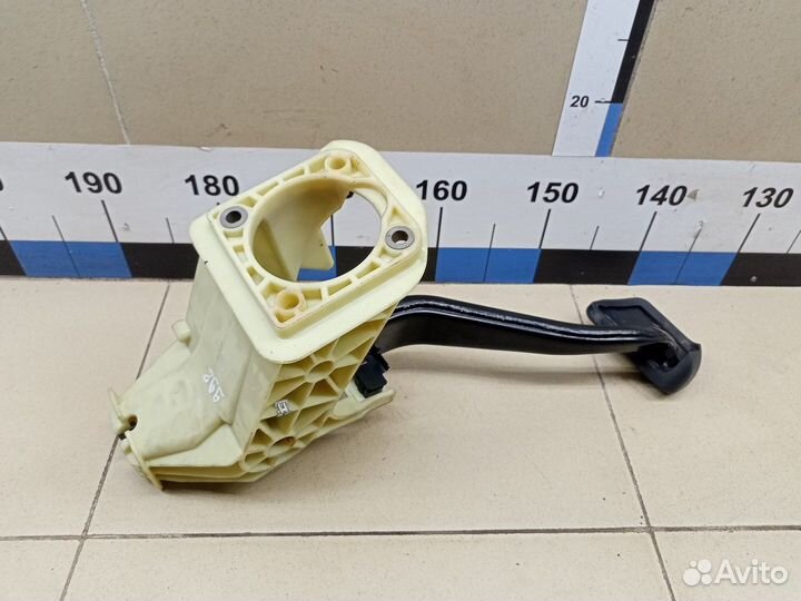 Педаль тормоза 5-serie GT F07 2009-2016