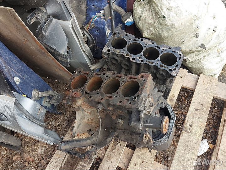 Блок двигателя для mitsubishi lancer 9 4g18