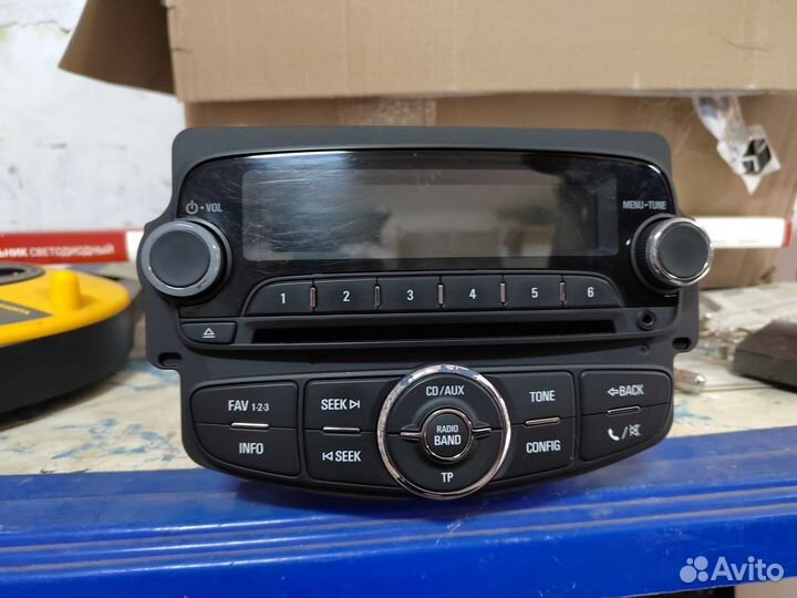 Автомагнитола на chevrolet cruze