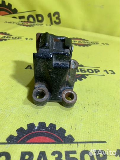 Кронштейн АКПП левый Kia Ceed JD G4FD 2017