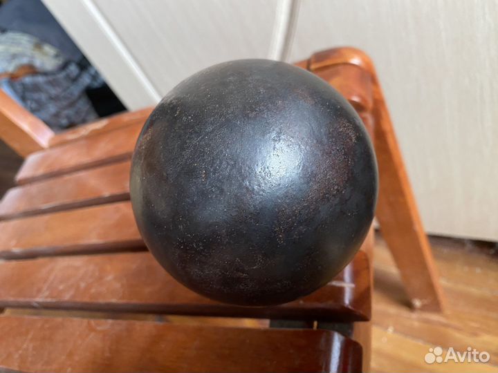 Металлический шар ядро