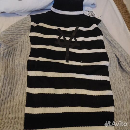 Свитер женский оверсайз с горлом