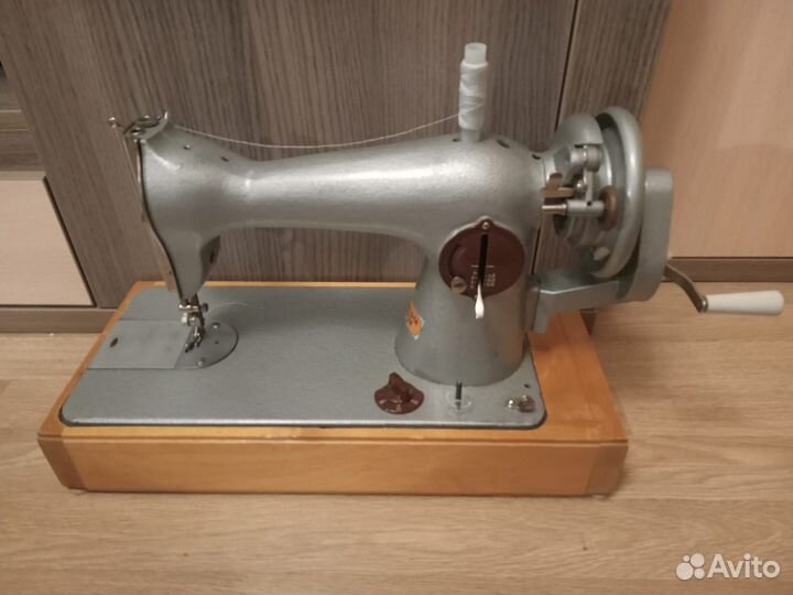 Швейная машина Подольск