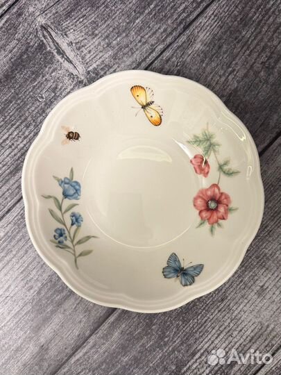 Тарелка фруктовая Lenox 