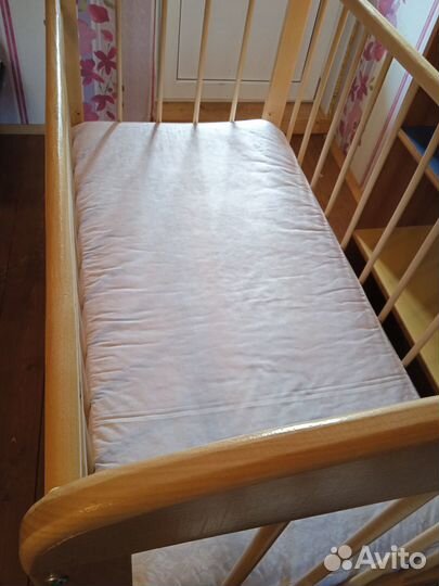 Детская кроватка