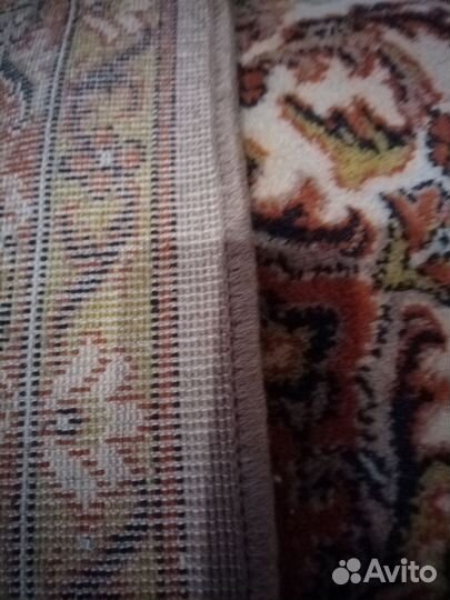 Ковер шерстяной