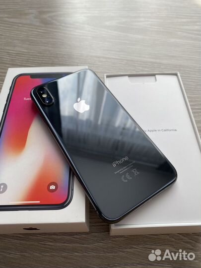iPhone X, 64 ГБ