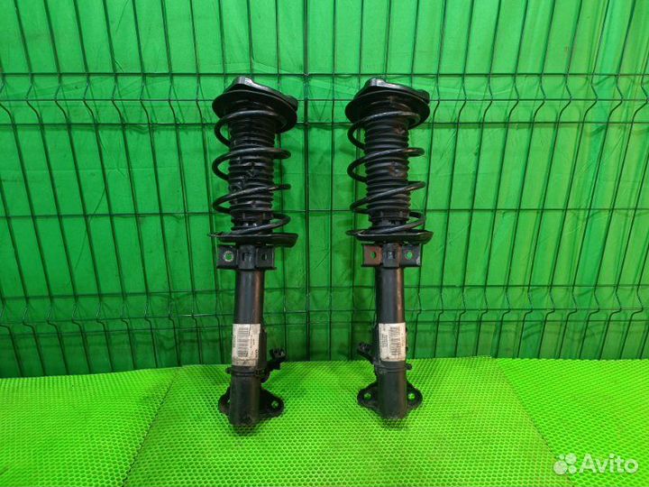 Стойка подвески передняя Mercedes-Benz C W204