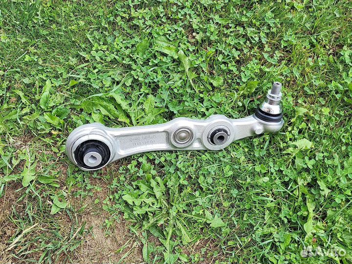 Рычаг передний поперечный левый Mercedes W205