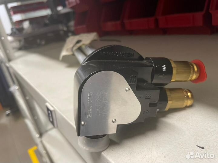 Топливо заборник с датчиком 2568895