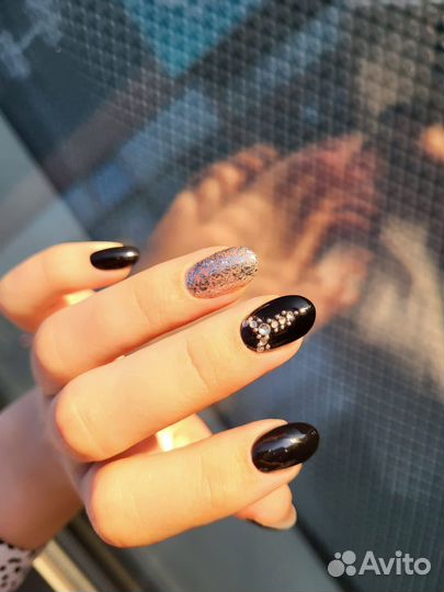 Маникюр с покрытием гель лак Сколково