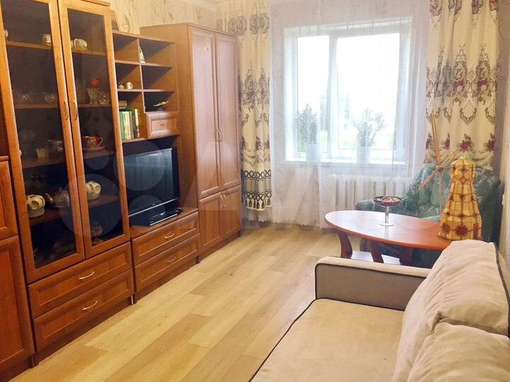 2-к. квартира, 52 м², 2/5 эт.