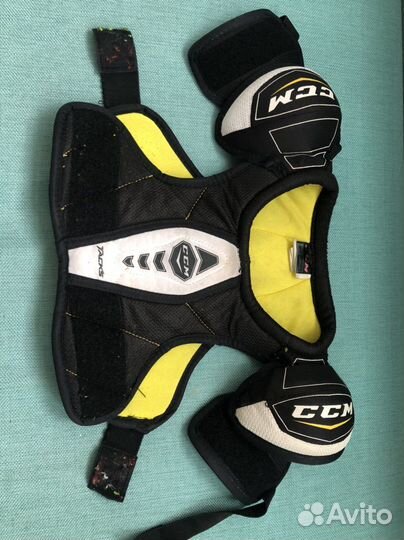 Нагрудник хоккейный ccm