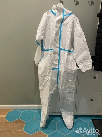 Защитные комбинезоны из мембраны оптом