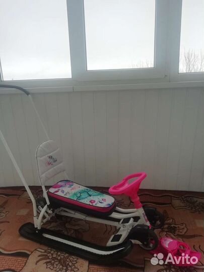 Детский снегокат со спинкой Nika Kids