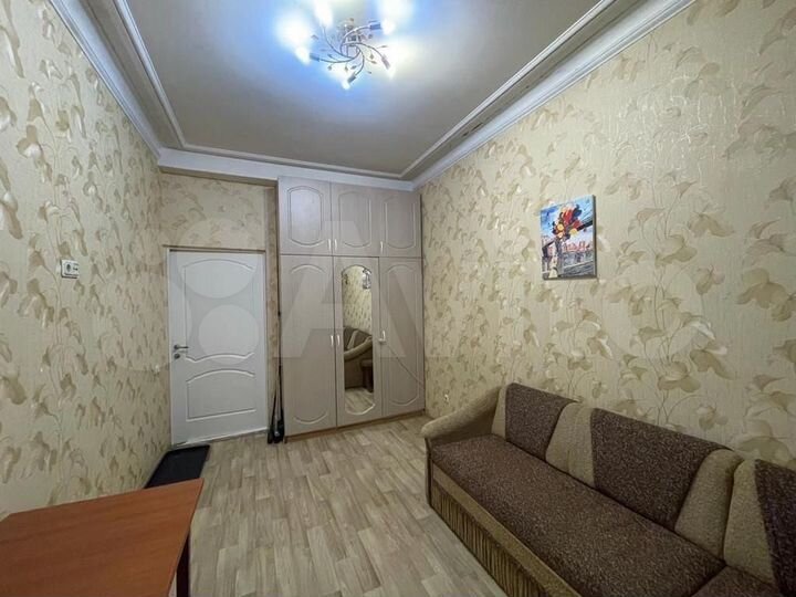 Комната 16 м² в 5-к., 3/5 эт.