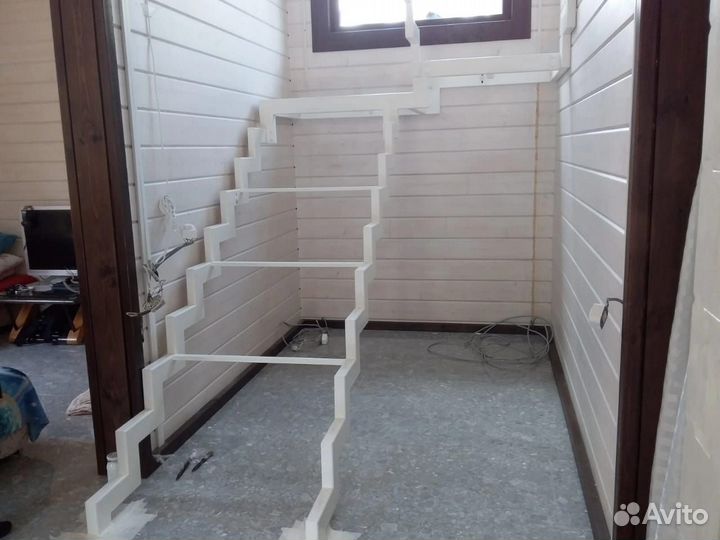 Лестницы на второй этаж