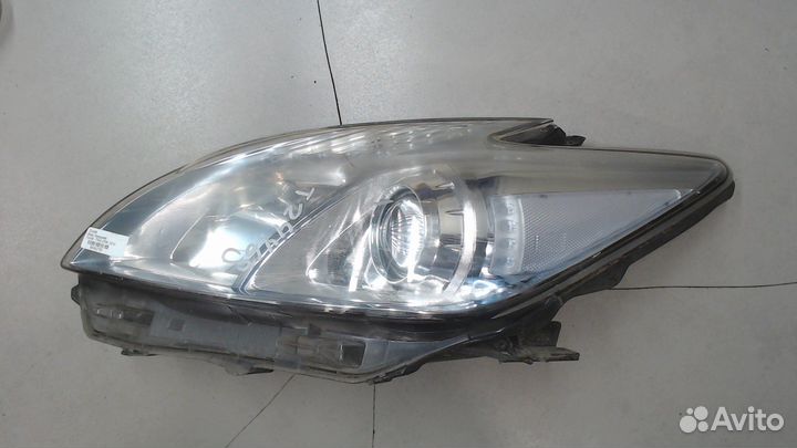 Фара (передняя) Toyota Prius 2009, 2010