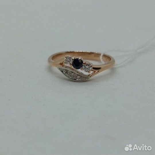 Золотое кольцо с камнем 18р