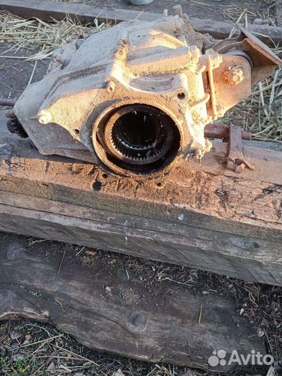 Задний редуктор луаз