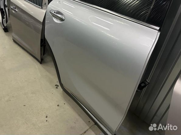 Дверь задняя правая Kia Sorento Prime