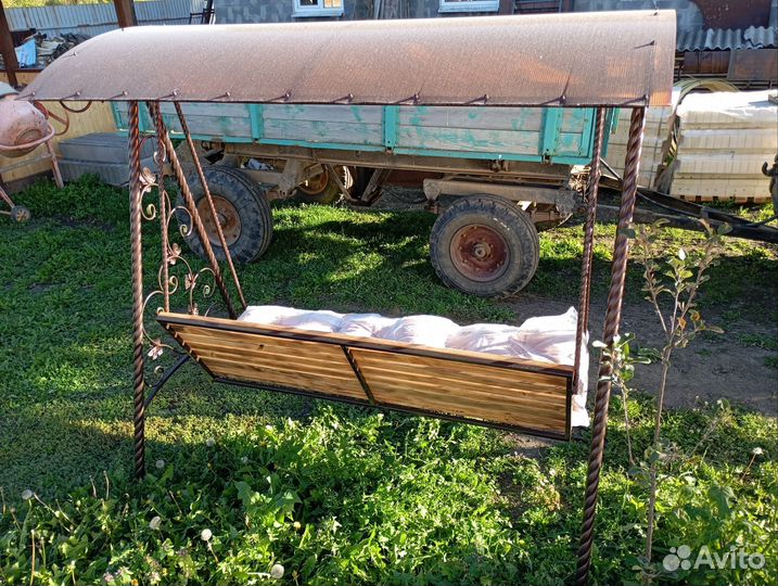 Кованная качель