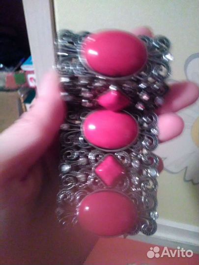 Браслет из мельхиора и коралла