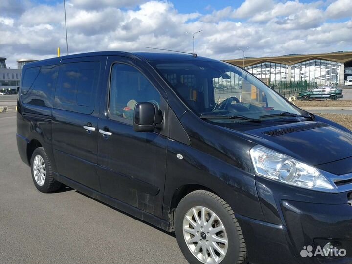 Минивен 8 мест такси перевозка аренда с водителем