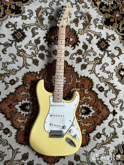 Fender stratocaster player mexico buttercream