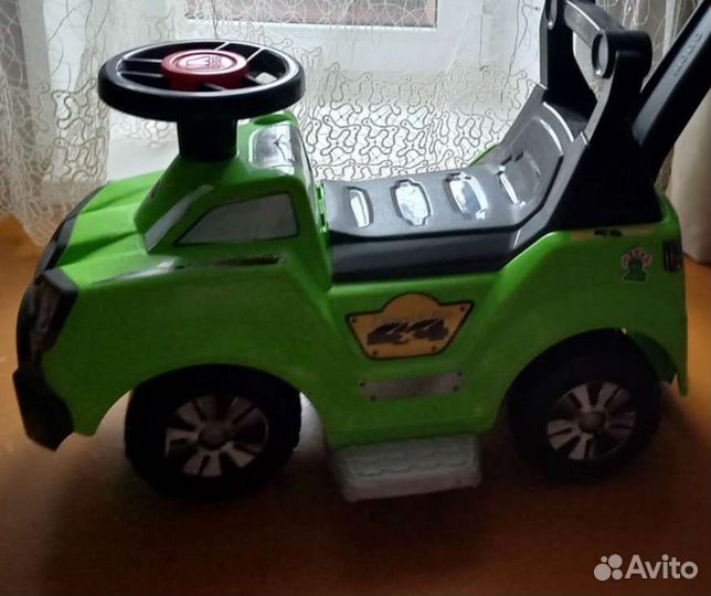 Машинка-каталка