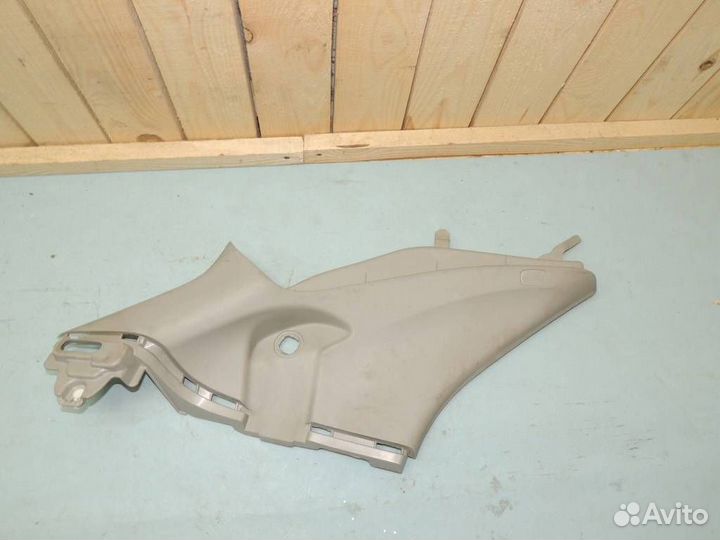 Обшивка стойки задней левой Honda Civic 5D