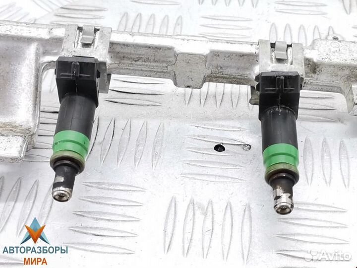 Форсунка Ford Focus рест. 2004 1429840