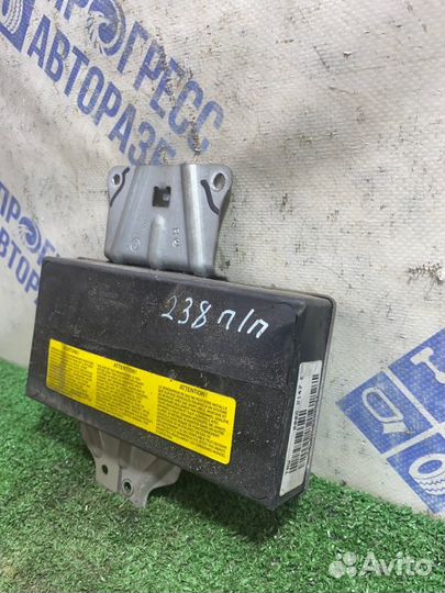 Подушка безопасности в дверь передняя правая