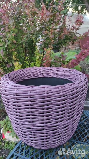 Кашпо 12. Из ротанга