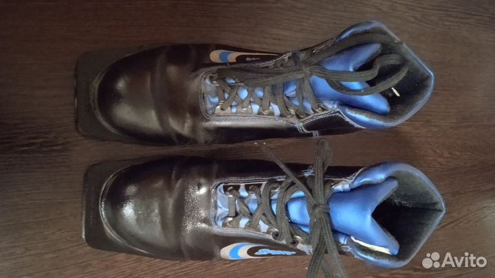 Лыжные ботинки