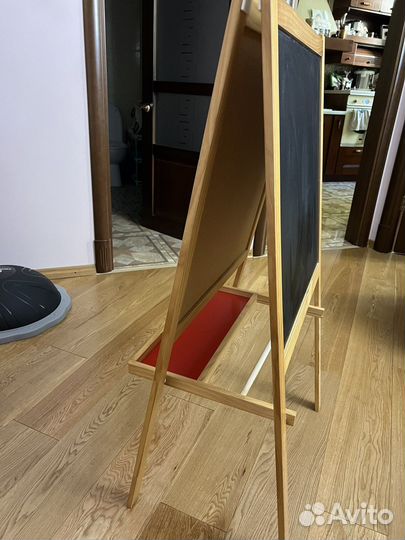 Мольберт, доска для рисования